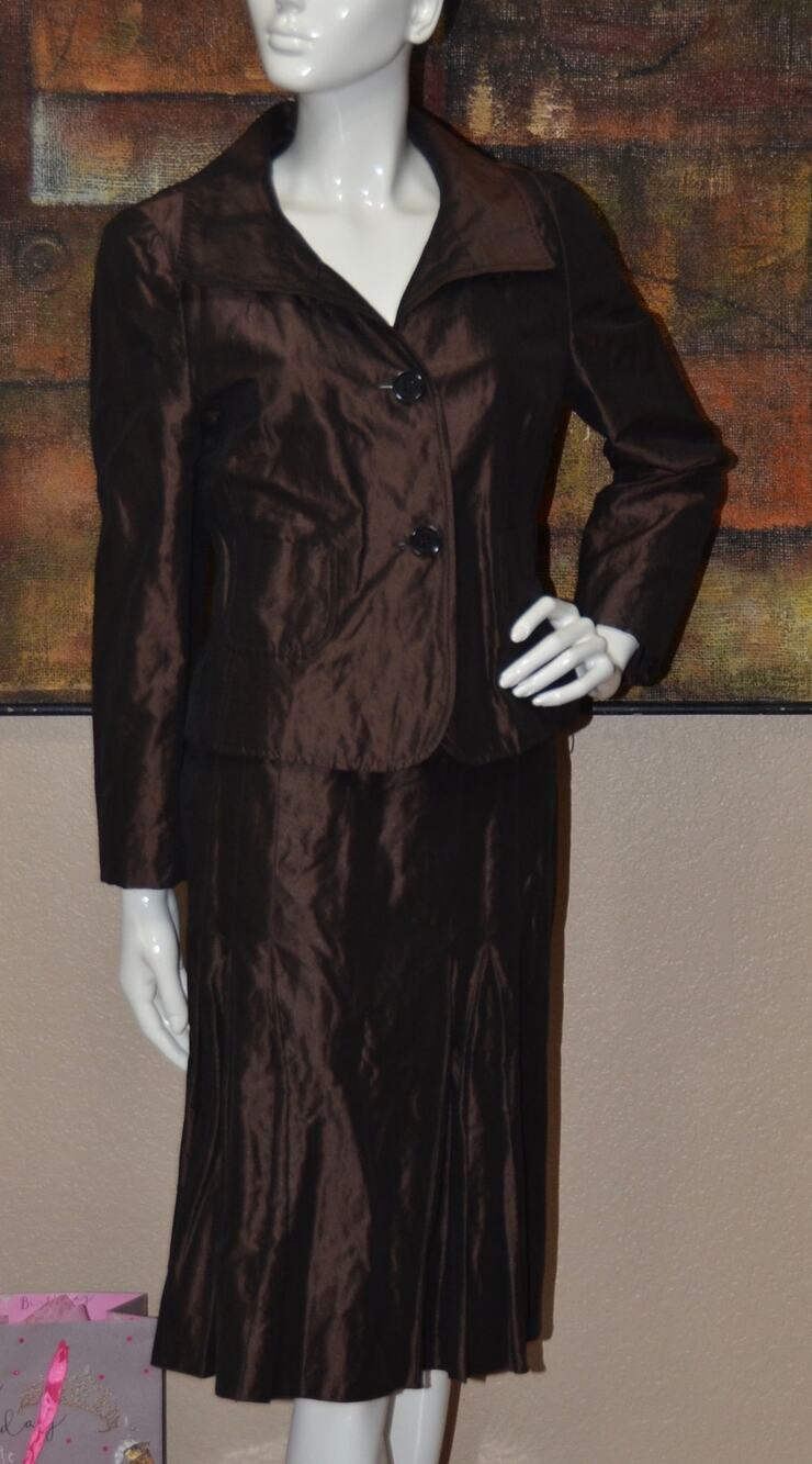 St. EMILE Designer Couture Stunning Brown Blazer & Skirt 2pc Set Size 8/10